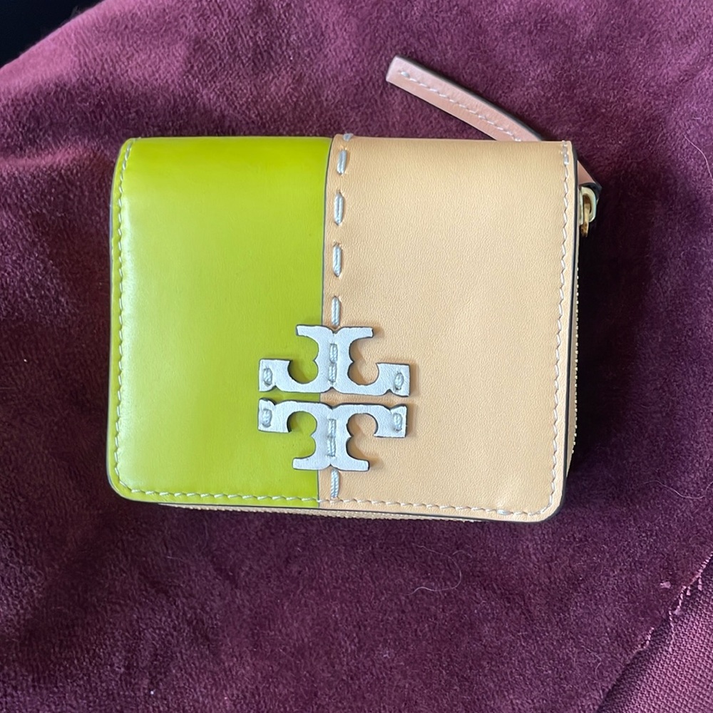 Tory Burch wallet